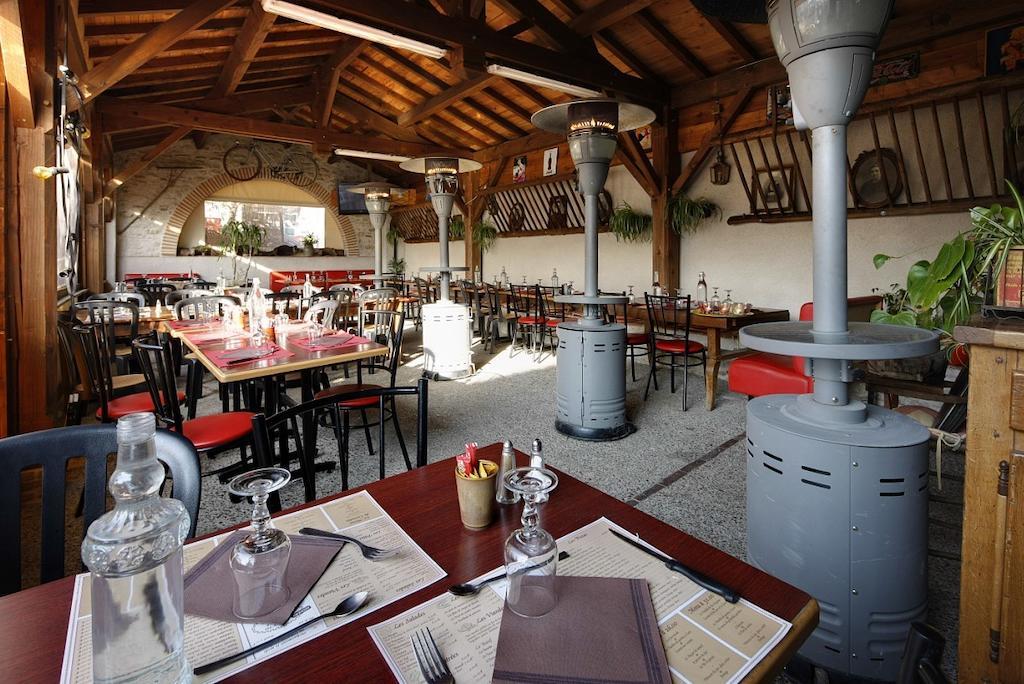 Hotel Restaurant Chez Pito Busque 외부 사진